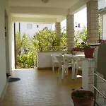 In Mit Privatem Balkon By Interhome 公寓 *