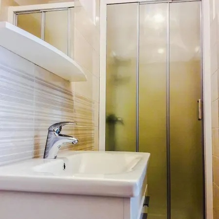 In Mit Privatem Balkon By Interhome