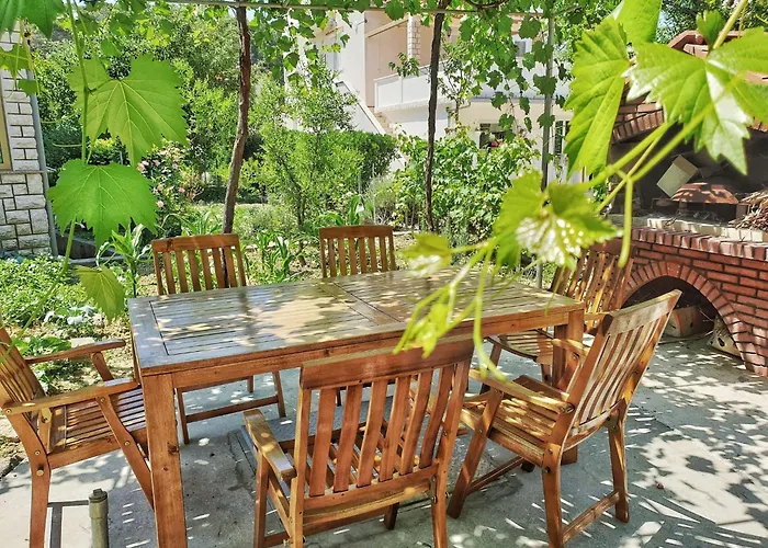In Mit Privatem Balkon By Interhome Apartment *